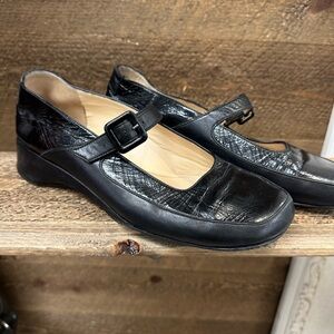 Taryn Rose Black Mary Jane Flats – Made in Italy – Size 37M